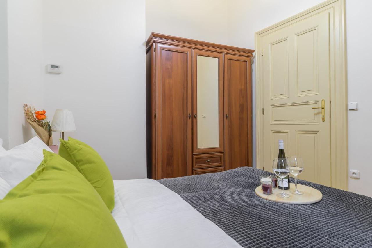 Cozy Apartment Near Stefanikuv Most Prag Exterior foto