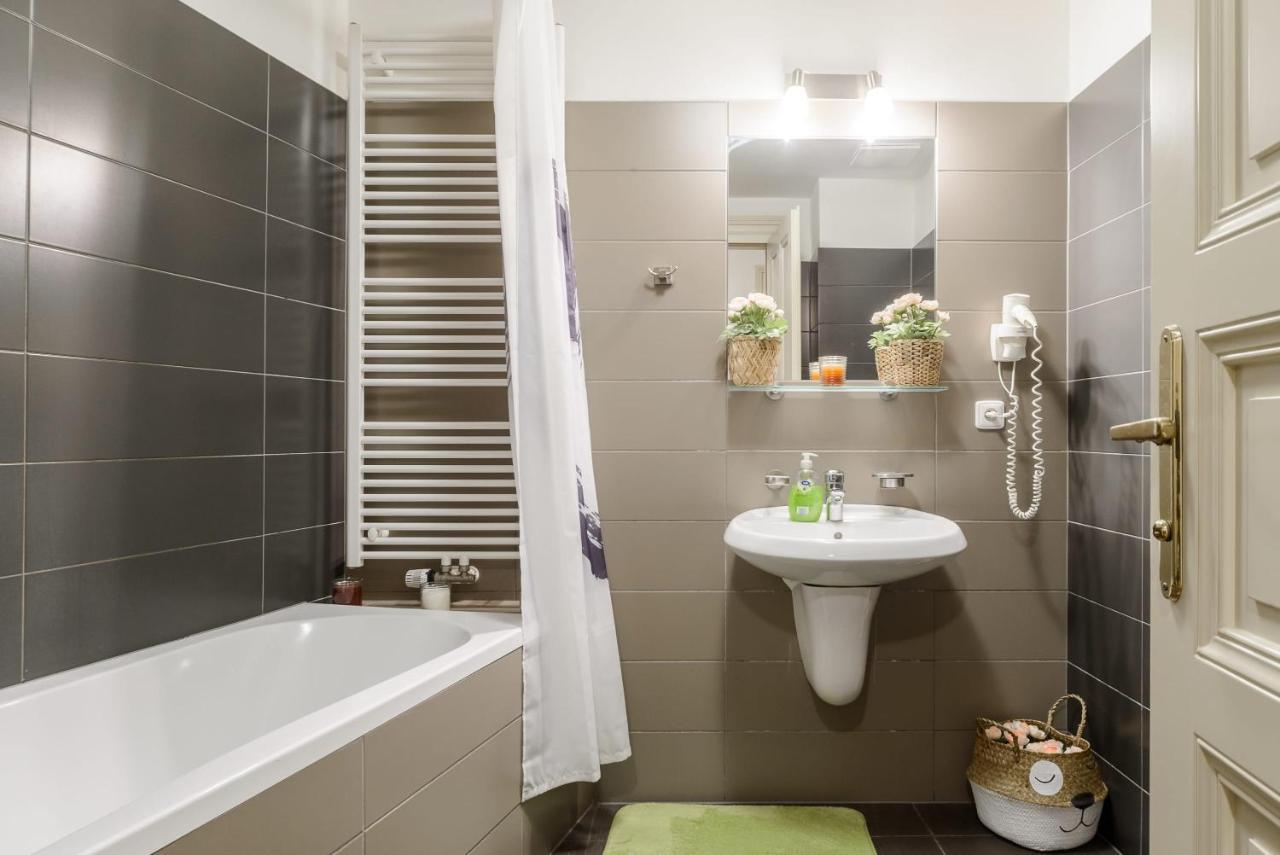 Cozy Apartment Near Stefanikuv Most Prag Exterior foto